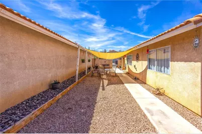 12441 Datewood, Victorville, CA 92395 - Photo 27