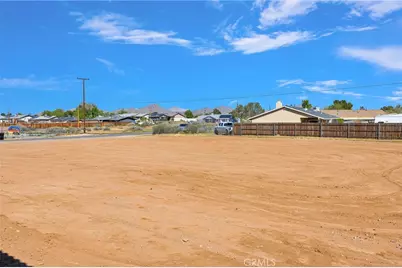 21960 Ramona, Apple Valley, CA 92307 - Photo 49