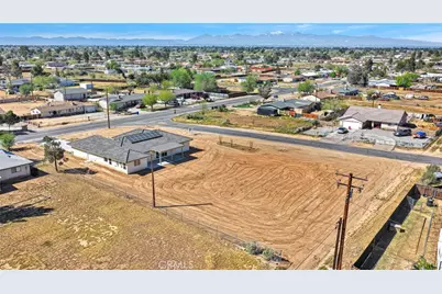 21960 Ramona, Apple Valley, CA 92307 - Photo 63