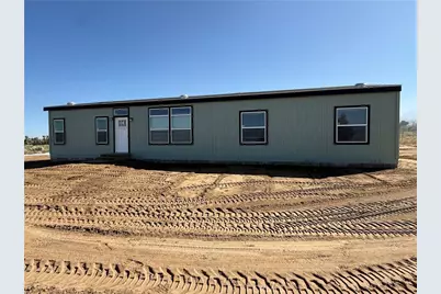 4975 Cambria Road, Phelan, CA 92371 - Photo 1