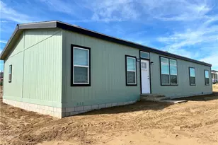 4975 Cambria Rd, Phelan, CA 92371 - Photo 1