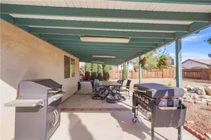 13055 Madison Cir, Victorville, CA 92392 - Photo 19