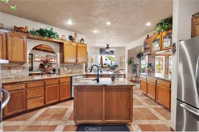 17662 Ridge View Court, Apple Valley, CA 92307 - Photo 23