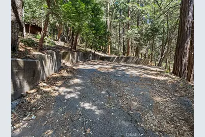 1155 Chateau, Crestline, CA 92325 - Photo 21