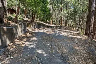 1155 Chateau, Crestline, CA 92325 - Photo 21