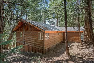 1155 Chateau, Crestline, CA 92325 - Photo 19