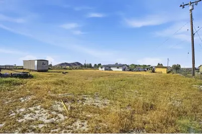 1163 Smith, Adelanto, CA 92301 - Photo 31