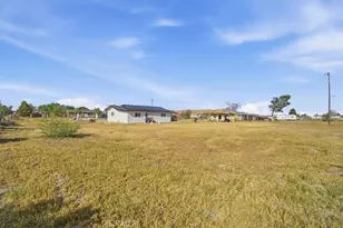 1163 Smith, Adelanto, CA 92301 - Photo 27