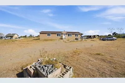 12601 Nandina, Phelan, CA 92371 - Photo 29