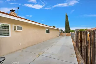 20115 Shoshonee, Apple Valley, CA 92307 - Photo 43