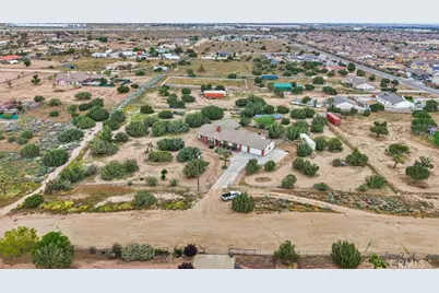 12830 Cedar, Hesperia, CA 92344 - Photo 57