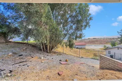 12421 Spring Valley Parkway, Victorville, CA 92395 - Photo 41