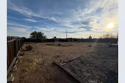 21011 Teton, Apple Valley, CA 92308 - Photo 23