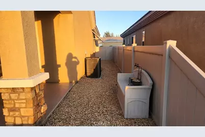 10772 Bridge Haven, Apple Valley, CA 92308 - Photo 17