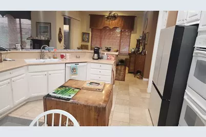 10772 Bridge Haven, Apple Valley, CA 92308 - Photo 43