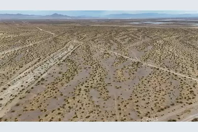 725 Desert Flower Road, Adelanto, CA 92301 - Photo 9