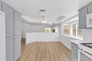 9589 Conicera Ct, Phelan, CA 92371 - Photo 13