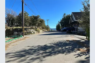 29024 Mammoth, Lake Arrowhead, CA 92352 - Photo 3