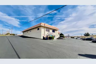 14075 Hesperia, Victorville, CA 92395 - Photo 23