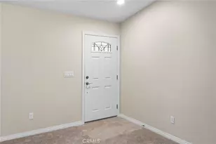 15056 Coalinga, Victorville, CA 92392 - Photo 11