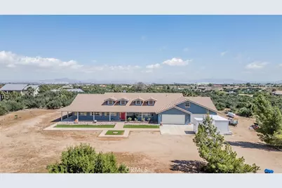 10636 Larch, Oak Hills, CA 92344 - Photo 43