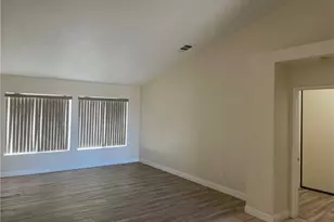 16491 Silica Dr, Victorville, CA 92395 - Photo 3