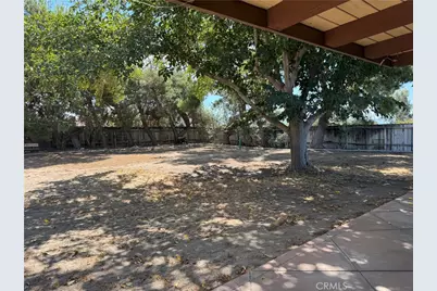 14705 Mandan Road, Apple Valley, CA 92307 - Photo 23