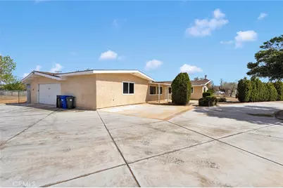 21008 South Road, Apple Valley, CA 92307 - Photo 1
