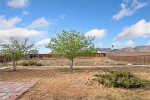 22404 Broken Lance Ct, Apple Valley, CA 92307 - Photo 29