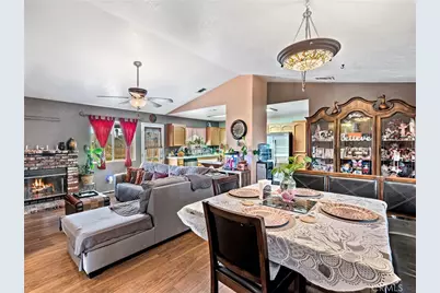 22404 Broken Lance Court, Apple Valley, CA 92307 - Photo 19