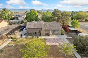 22404 Broken Lance Ct, Apple Valley, CA 92307 - Photo 7