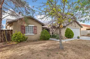 22404 Broken Lance Ct, Apple Valley, CA 92307 - Photo 11