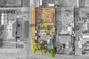 22404 Broken Lance Ct, Apple Valley, CA 92307 - Photo 3