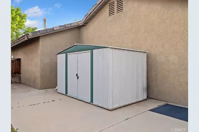 22404 Broken Lance Court, Apple Valley, CA 92307 - Photo 37