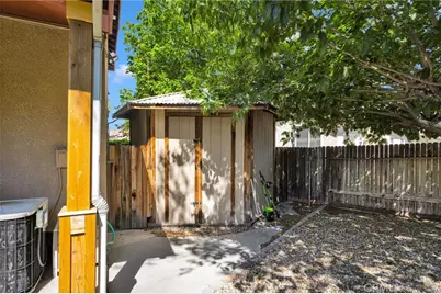 13249 Sundance, Victorville, CA 92392 - Photo 35