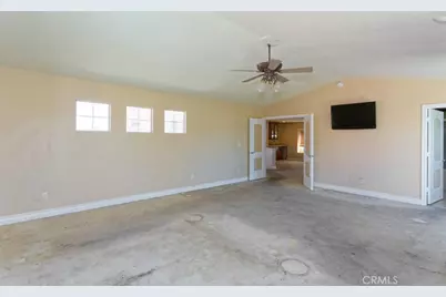 13030 Caspian, Victorville, CA 92395 - Photo 39