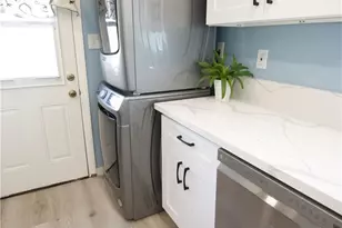 10008 Geneva, Montclair, CA 91763 - Photo 7