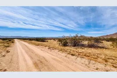 46330404 Earlimart Street, Apple Valley, CA 92307 - Photo 15