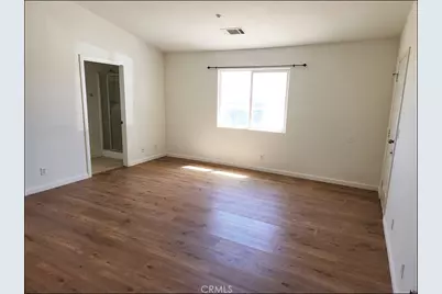 10685 Crystal Air, Pinon Hills, CA 92372 - Photo 9