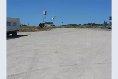 5940 Mariposa Road, Hesperia, CA 92344 - Photo 7