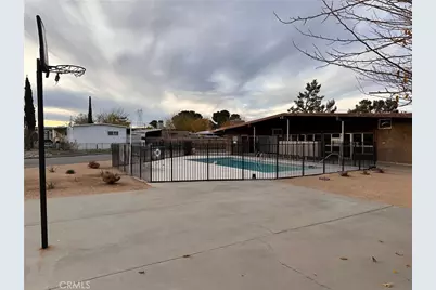 9426 Tamarisk Avenue #81, Hesperia, CA 92345 - Photo 11