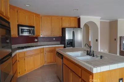 12661 Shorewood, Victorville, CA 92392 - Photo 5