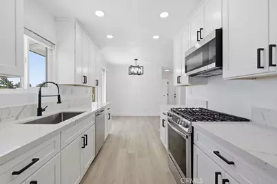 16559 Warwick Street, Victorville, CA 92395 - Photo 13