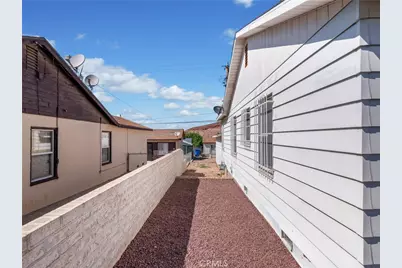 661 W Buena Vista, Barstow, CA 92311 - Photo 27