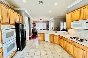 10485 Nobleton Rd, Apple Valley, CA 92308 - Photo 9