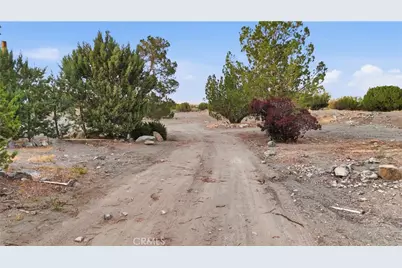 3038 White Fox Trail, Phelan, CA 92371 - Photo 37