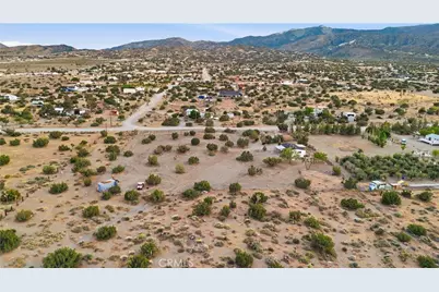 3038 White Fox Trail, Phelan, CA 92371 - Photo 5