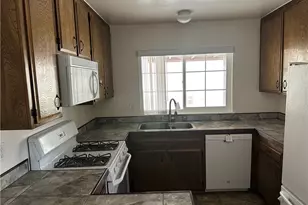 2032 Notre Dame Ct, Barstow, CA 92311 - Photo 7