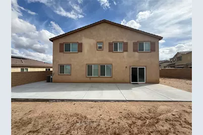 14102 Chapman, Hesperia, CA 92344 - Photo 5