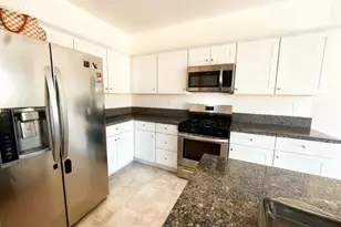 14102 Chapman, Hesperia, CA 92344 - Photo 9